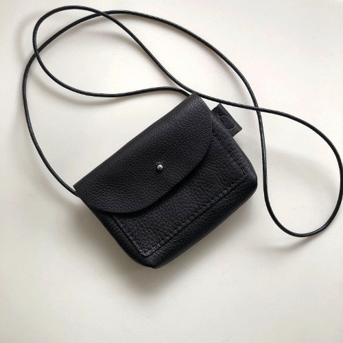 scone wallet bag (soft black)